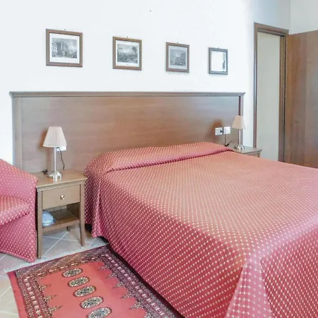 One-bedroom In Apartment